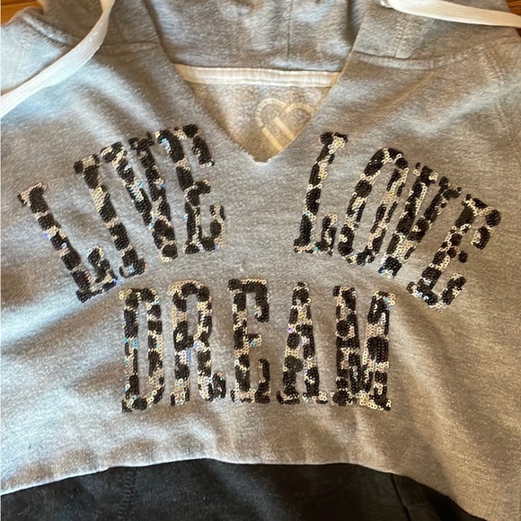 Aeropostale Hoodie - Picture 2 of 3